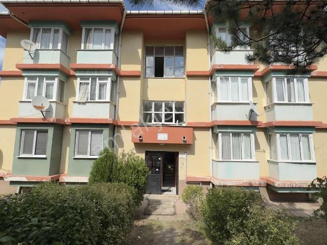 Çalıca Konutlarda Kiralık 3+1 Boş Ferah Ve Modern Daire