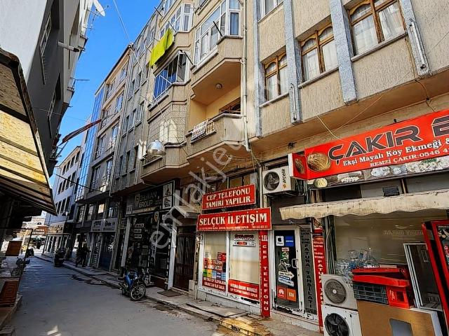 Çalışkan Emlak'tan Satılık İş Bankası Arası 2+1 3. Kat Daire