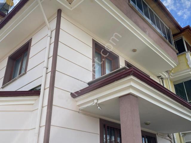 Almus'ta Baraj Manzaralı Özel Konumlu Satılık Villa