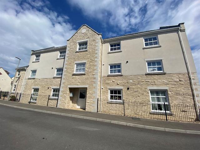 Alm Place, Portland DT5, 3 bed flat to rent, £1,100 pcm | PrimeLocation