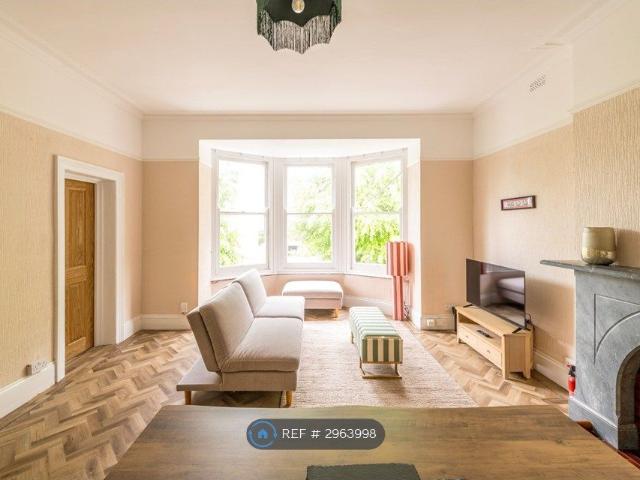 Alma Road, Bristol BS8, 3 bed flat to rent, £2,400 pcm | PrimeLocation