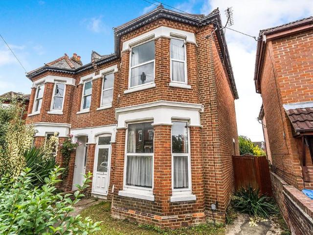 Alma Road, Hampshire SO14 6 bed semi detached house to rent £2,550 pcm £588 pw