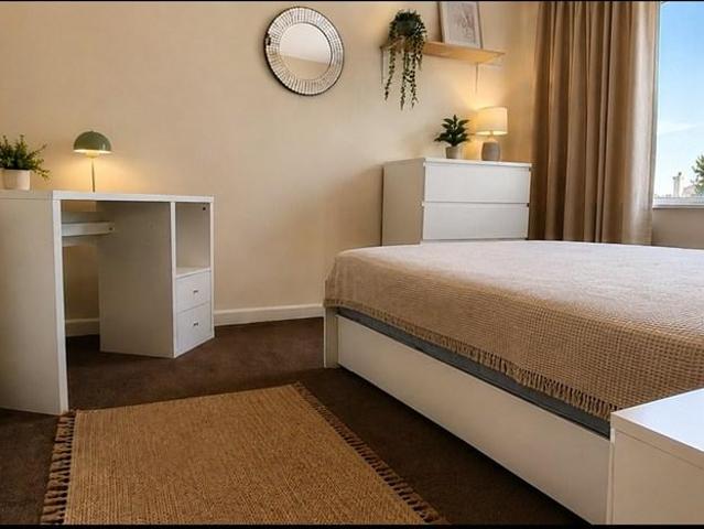 Alma Road, Plymouth, PL3 1 bed in a house share to rent £550 pcm £127 pw