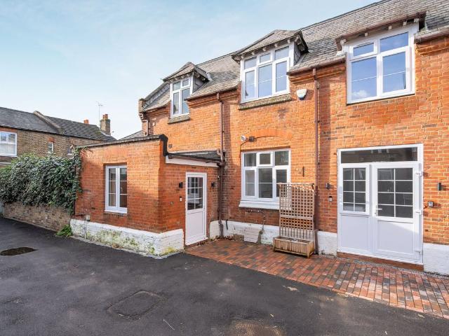Alma Road, Windsor SL4, 2 bed property to rent, £2,100 pcm | PrimeLocation