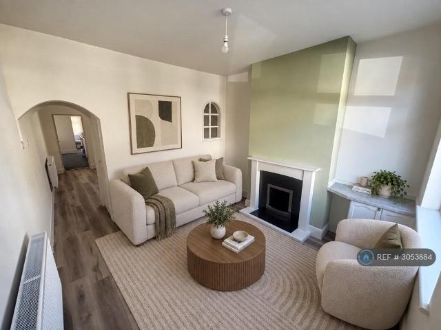 Alma St, Stoke On Trent, ST4 2 bed terraced house to rent £775 pcm £179 pw