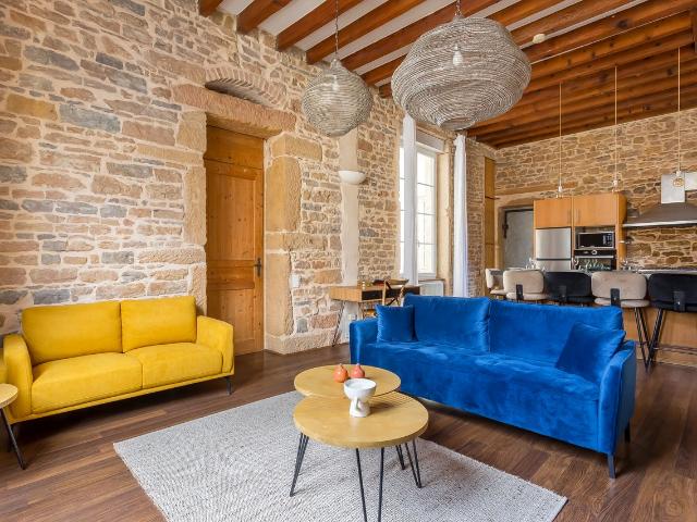 Alma 2 bedrooms – very quiet – Near Bellecour, Lyon Amsterdam Apartments for Rent
