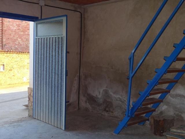Almacén con Garaje en Venta en la Provincia de Valencia