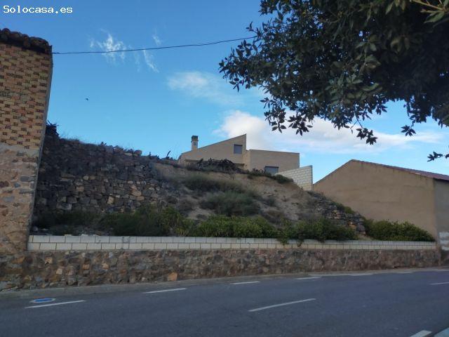 Almacén de tres plantas con terreno en Cabretón! La Rioja