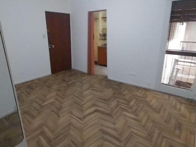Almagro 2 ambientes regios humahuaca y estado de israel coc/baño/lav pintado/impecable