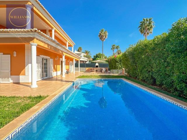 ALMANCIL Vale Formoso Moradia com 4 Quartos Piscina 331m² Almancil