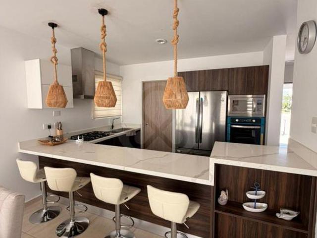 ALMARENA RESIDENCIAL: Casa en venta en Fraccionamiento Cerritos Resort