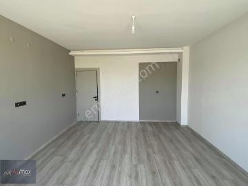 Almaxtan Mimsinde Sıradışı İnşaat Kalitesinde Sıfır 3+1 Daire