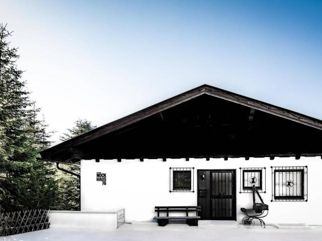Almhaus mit Freizeitwohnsitz im Herzen der Hochrindl – Aussicht & Piste