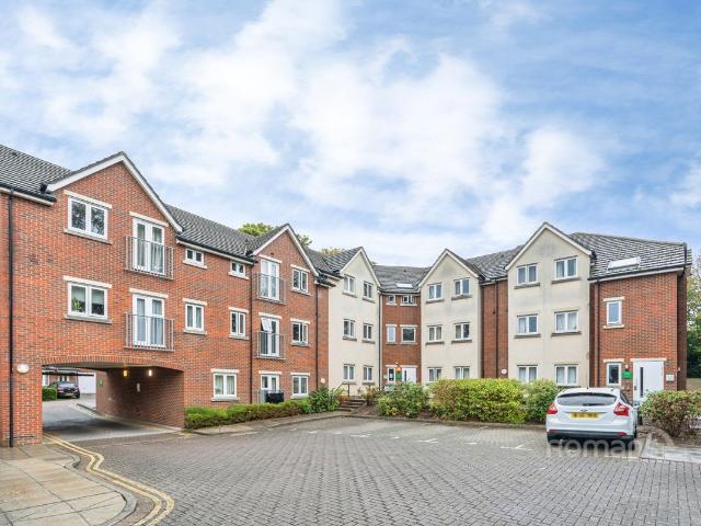 Almond Court, Cromwell Road, Camberley GU15, 2 bed flat to rent, £1,300 pcm | PrimeLocation