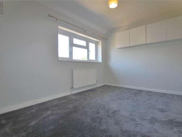 Almond Close, Guildford, Surrey, GU1