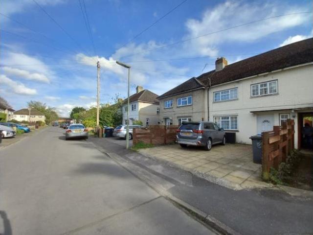 Almond Close, Englefield Green. 5 bed semi detached house to rent £2,550 pcm £588 pw