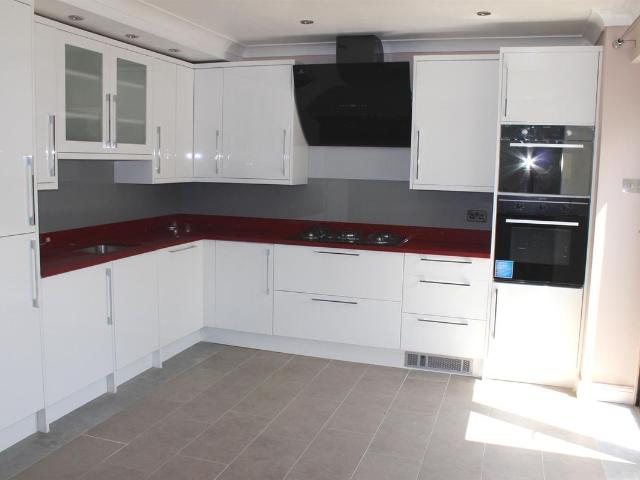 Almond Close, Englefield Green TW20, 5 bed terraced house to rent, £650 pcm | PrimeLocation