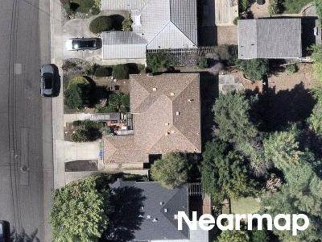 Almond Rd