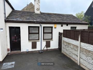 Almondbury Bank, Huddersfield HD5, 1 bed flat to rent, £570 pcm | PrimeLocation