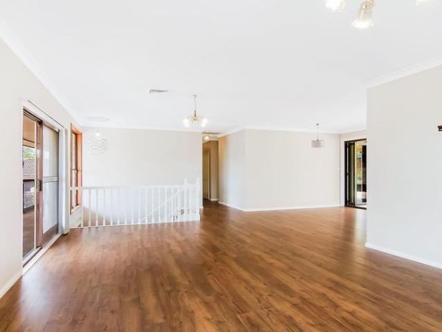 Almost Acres | Elevated family home & swimming pool on 2400sqm