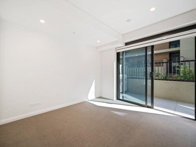 Almost brand new One Bedroom One Bathroom One Car Park with Courtyard available now!