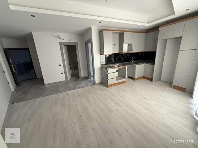 ALONE TOWER SİTESİNDE LÜKS DAİRE 1.KAT 1+1 50M2 KAT MÜLKİYETLİ