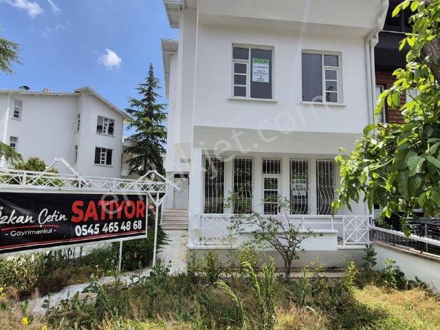 Alavardı Mah.sedefköy'de Satılık 4+1 Triplex Villa