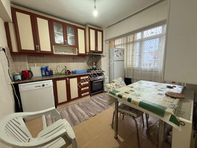 Alaybey Mahallesi ✅2+1 120m2 6 Katlının 5 Katı Arakat ❇️ Kapalı Mutfak