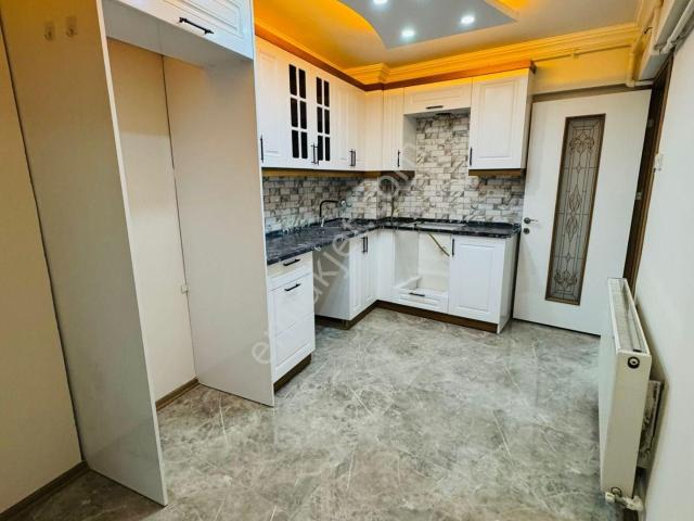 alaybey Mahallesi ✅3+1 125 M2 5 Katlının 1 Katı Arakat ❇️kombi Petekli Full Tadilatlı