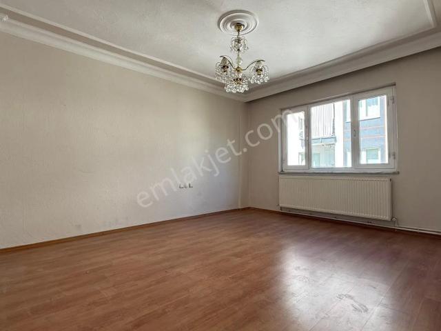 Alaybey Mahallesi Cadde Üzeri 3+1 120m2 Arakat Kiralık Daire