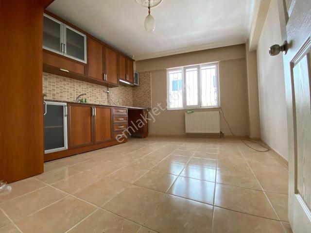Alaybey Mahallesi Satılık Daire 3+1 115m2 5 Katlının Zemin Katı Full Özelikli
