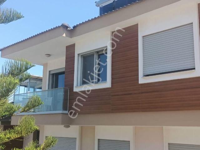 Alaçatı Gayrimenkulden Boyalık Mevkiinde Denize Yakın Satılık Daire