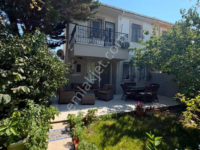 Alaçatı'da Kış Sezonu Kiralık Dubleks Villa