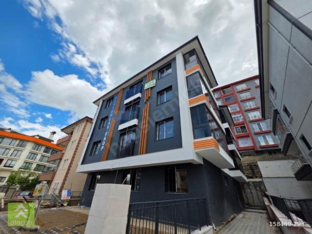 Alaçatı'dan ŞAFAK MAH. 1+1 Y. GİRİŞ CUMHURİYET CADDESİNE YAKIN