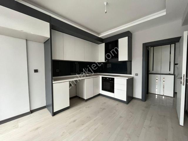 Alaçatı'dan Bağımsız Mutfaklı /teraslı /iskanlı