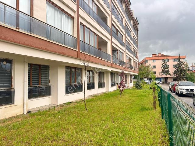 Alaçatıdan Birlik Mah.de/katta/kapalı Otoparklı/satılık 2+1