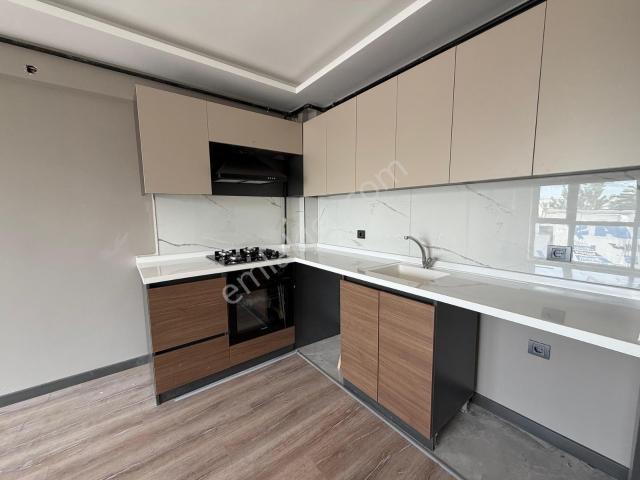 Alaçatı'dan İncekte Fiber Altyapılı Geniş Kullanımlı 1+1 Kiralık