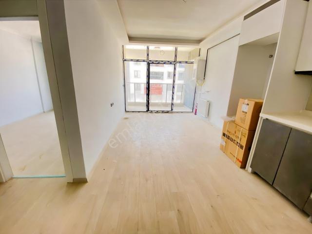 Alaçatı'dan İncek'te Uygun Fiyatlı 1+1 Kiralık Daire