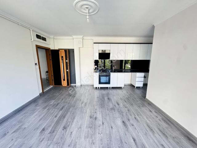 Alaçatıdan İncekte/iskanlı/kapalı Otoparklı/2.katta 1+1