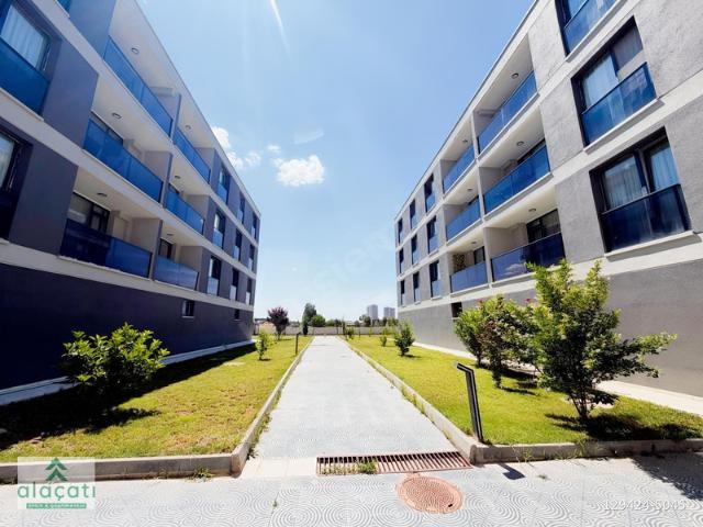 Alaçatı'dan KONUM İNCEK YAŞAM MERKEZİNDE GENİŞ FERAH 1+1 KİRALIK