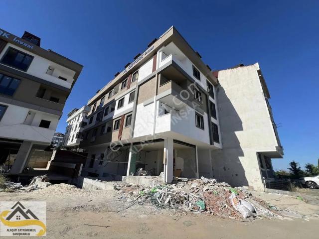 Alaçatı Dan Sıfır 1. Kat Köşe Başı Çift Cephe 90 M2 Daire