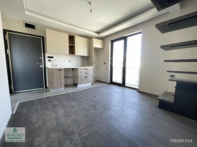 alaçatıdan SIFIR, LÜX YAPILI, YATIRIM FIRSATI 2+1