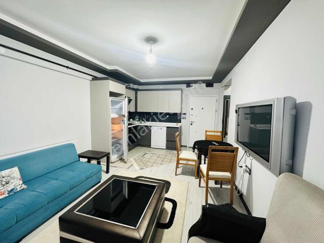 Alaçatıdan Toplu Taşımaya Yakın Arakatta Eşyalı 1+1