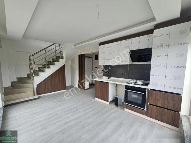 Alaçatı'dan/incek Kızılcaşar'da/ 2+1 Kiralık Dubleks Daire