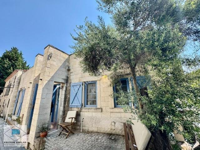 Alaçatı Hacımemiş'te Satılık Tek Katlı Tasarım Villa