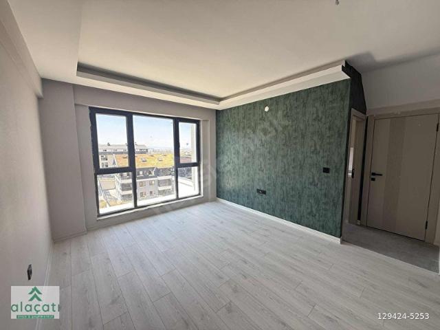 alaçatıİNCEK VADİ MANZARALI ÖN CEPHE BAĞIMSIZ MUTFAK 2+1 DAİRE
