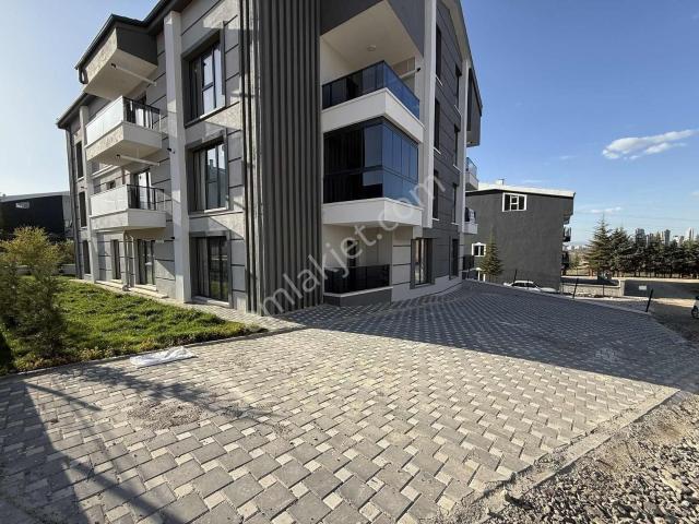 alaçatıincek'te Güney/ön Cephe/yerden Isıtma 2+1 Kiralık Daire