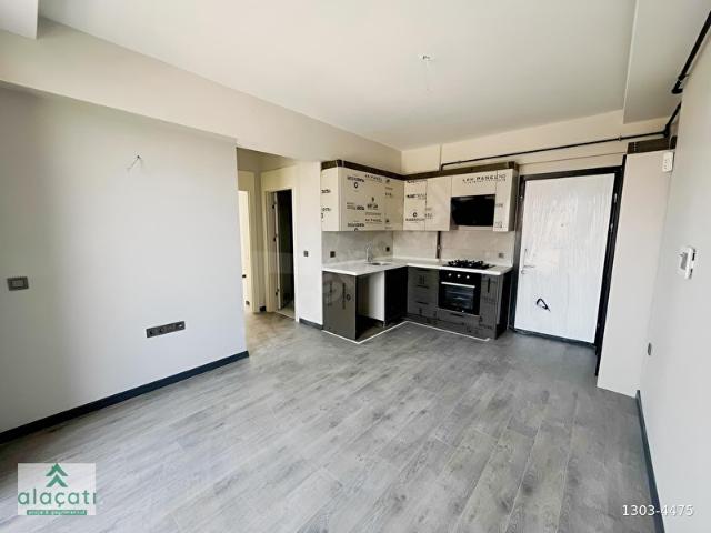 ALAÇATI'DAN ARAKAT MERKEZİ KONUM KİRALIK 2+1 DAİRE