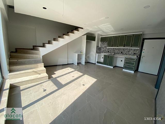 ALAÇATI'DAN İNCEK KIZILCAŞAR'DA GİYİNME ODALI SATILIK 2+1 DAİRE