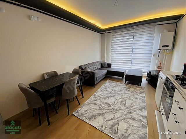 ALAÇATI'DAN İNCEK'TE EŞYALI SATILIK 2+1 DAİRE